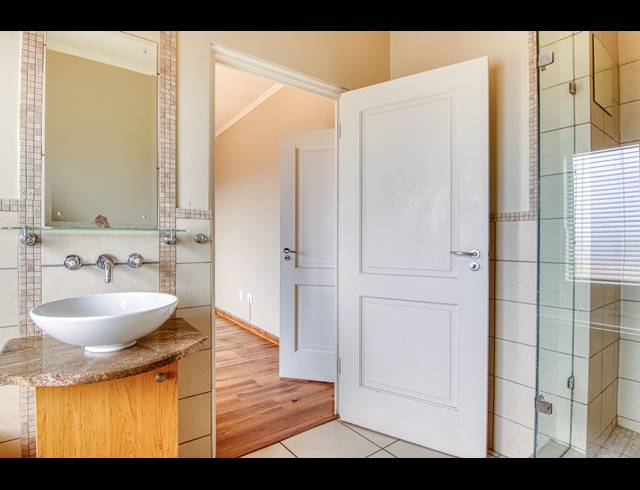 3 BEDROOM TOWNHOUSE RENTED IN ALLEN'S NEK